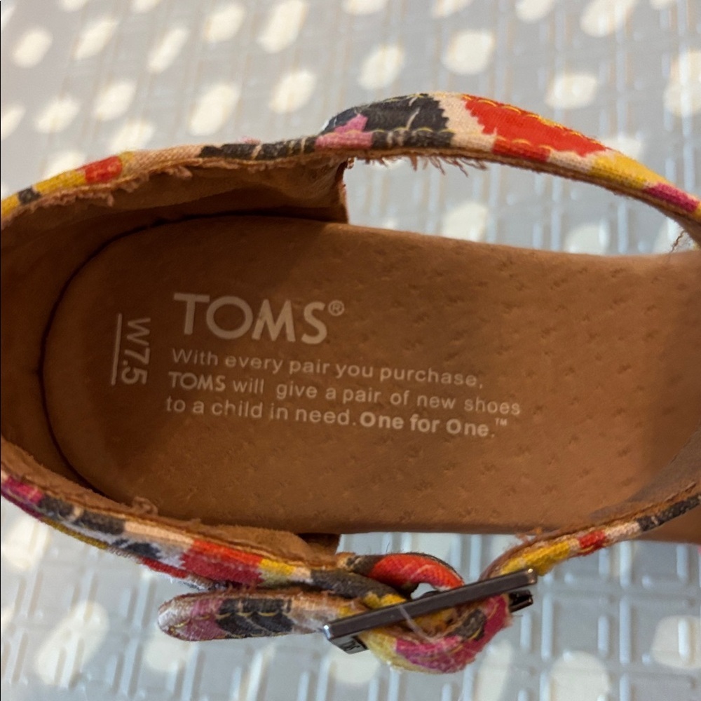Colorful Toms Wedges - Picture 3 of 8